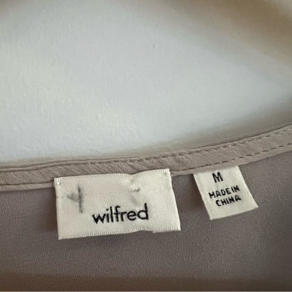 Wilfred tie sleeve blouse in grey, exposed shoulder size M excellent condition - Picture 9 of 9